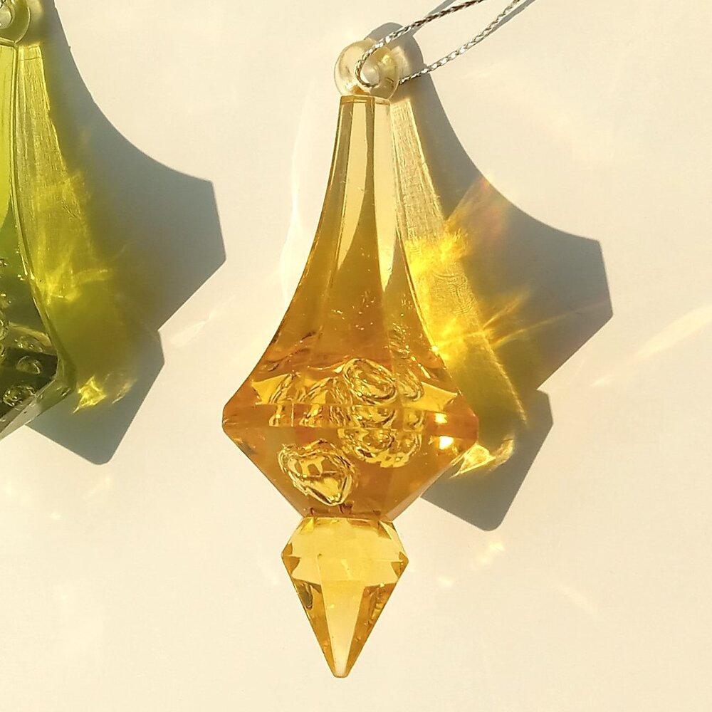 2 Vintage Ornaments / Suncatchers - Picture 7 of 12